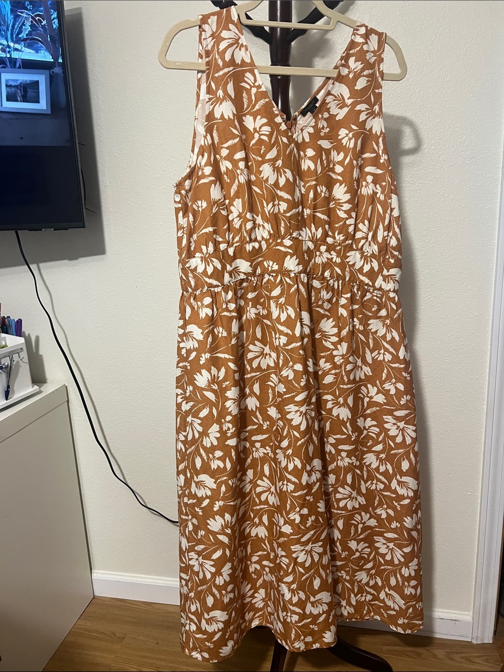 Ann Taylor Factory Tan Floral V-Neck Dress